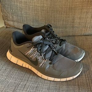 Nike Free Run 5.0 Running Shoes Size 12 Gray